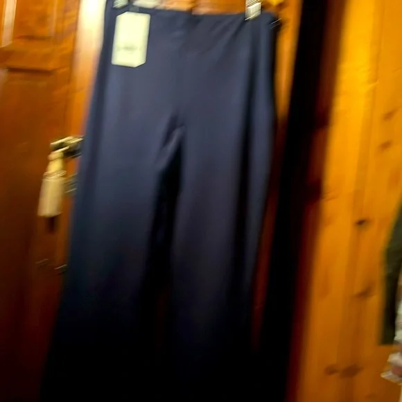 FABLETICS NWT NAVY BLUE BOOT CUT STYLE INVISIBLE SIDE ZIPPER SIZE XXL - Picture 1 of 5